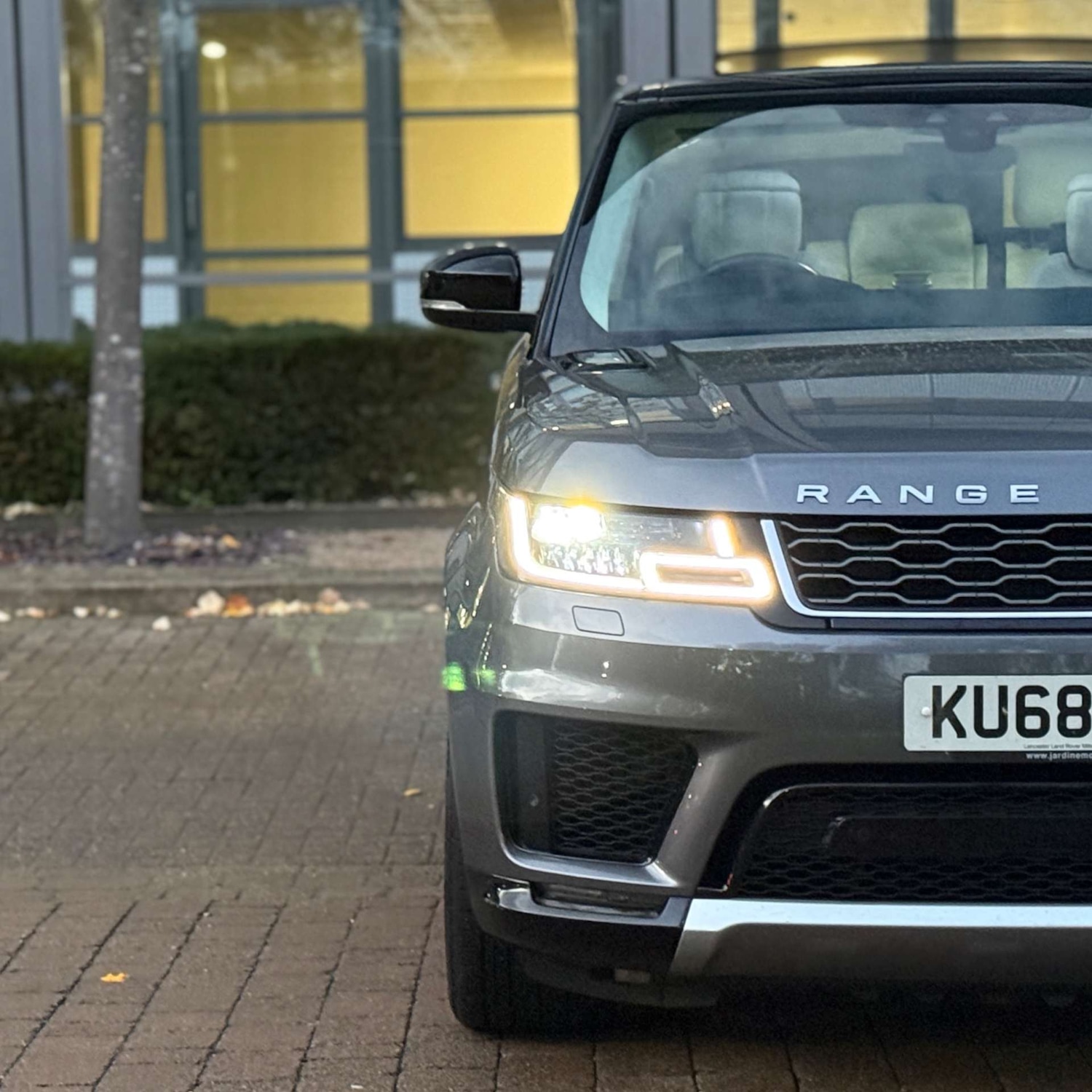 Used Land Rover Range Rover Sport 2018 for sale - 76352637: Photo 39