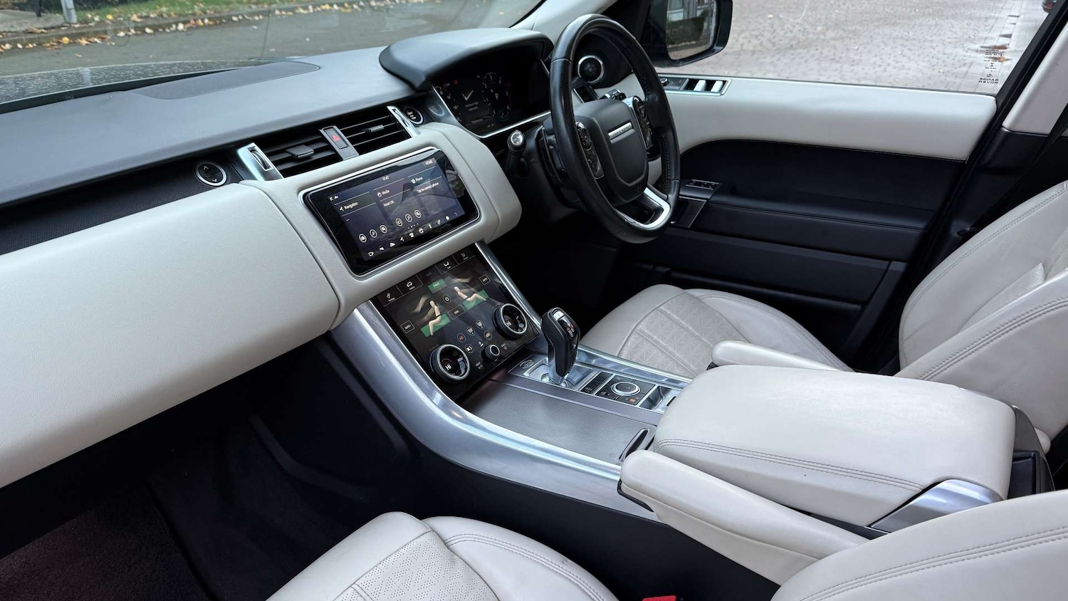 Used Land Rover Range Rover Sport 2018 for sale - 76352637: Photo 43