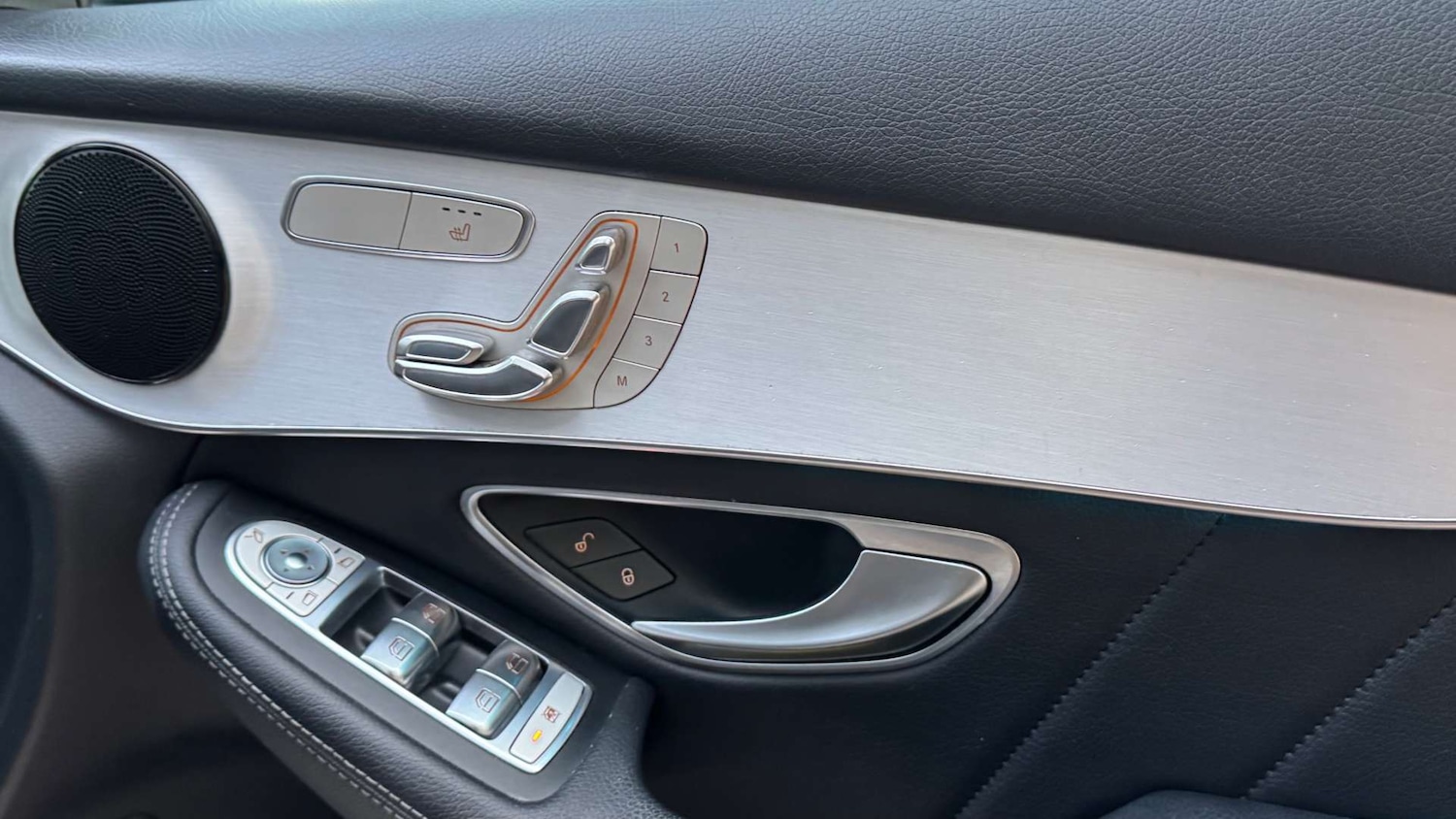 Used Mercedes-Benz GLC 2016 for sale - 76198698: Photo 30