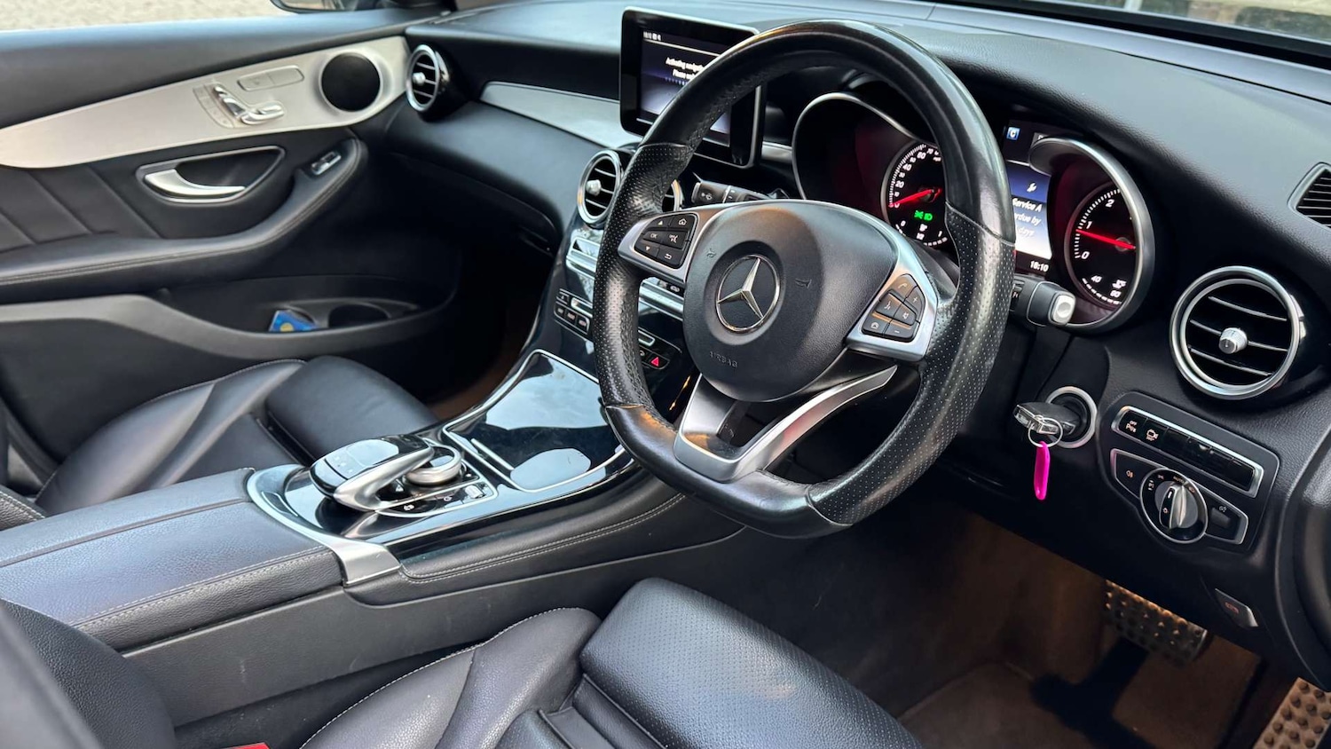 Used Mercedes-Benz GLC 2016 for sale - 76198698: Photo 32