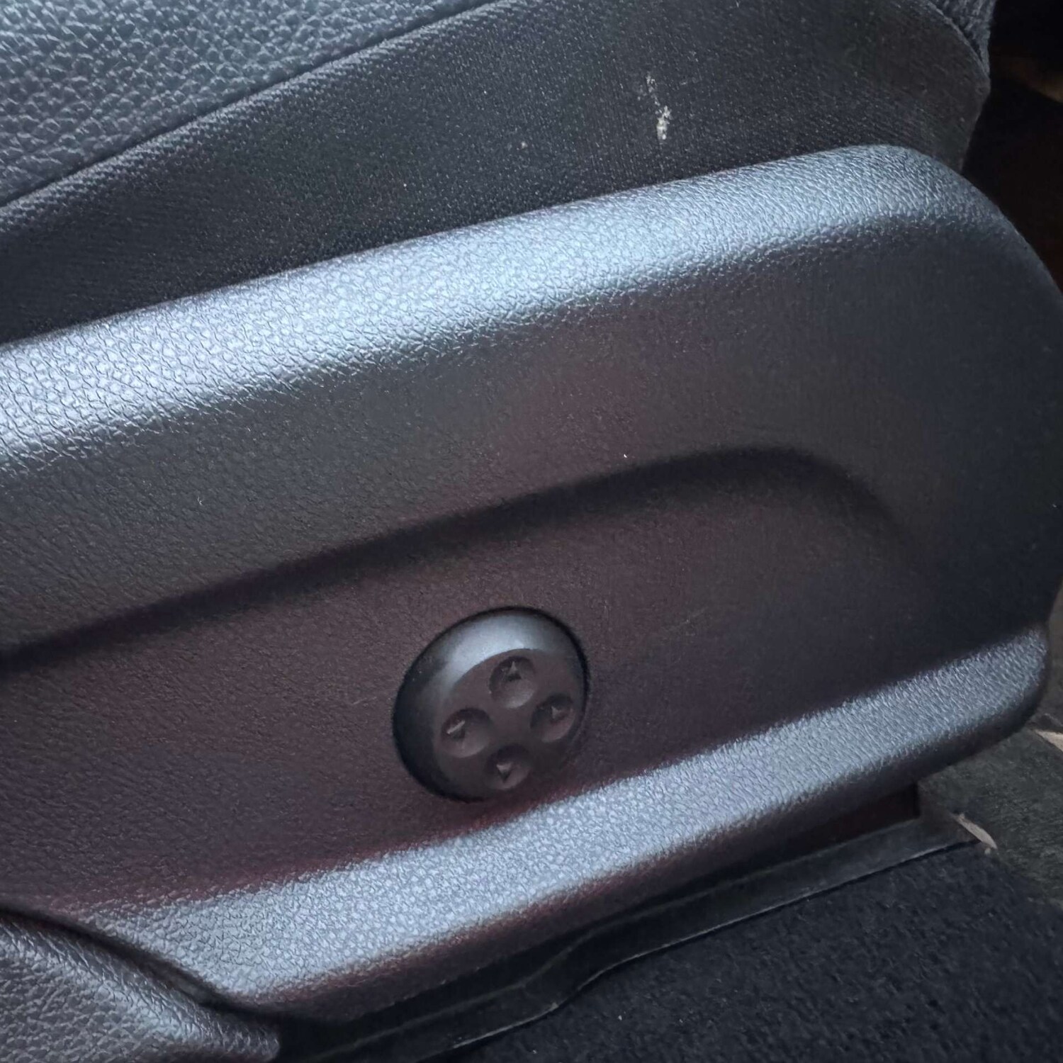 Used Mercedes-Benz GLC 2016 for sale - 76198698: Photo 48