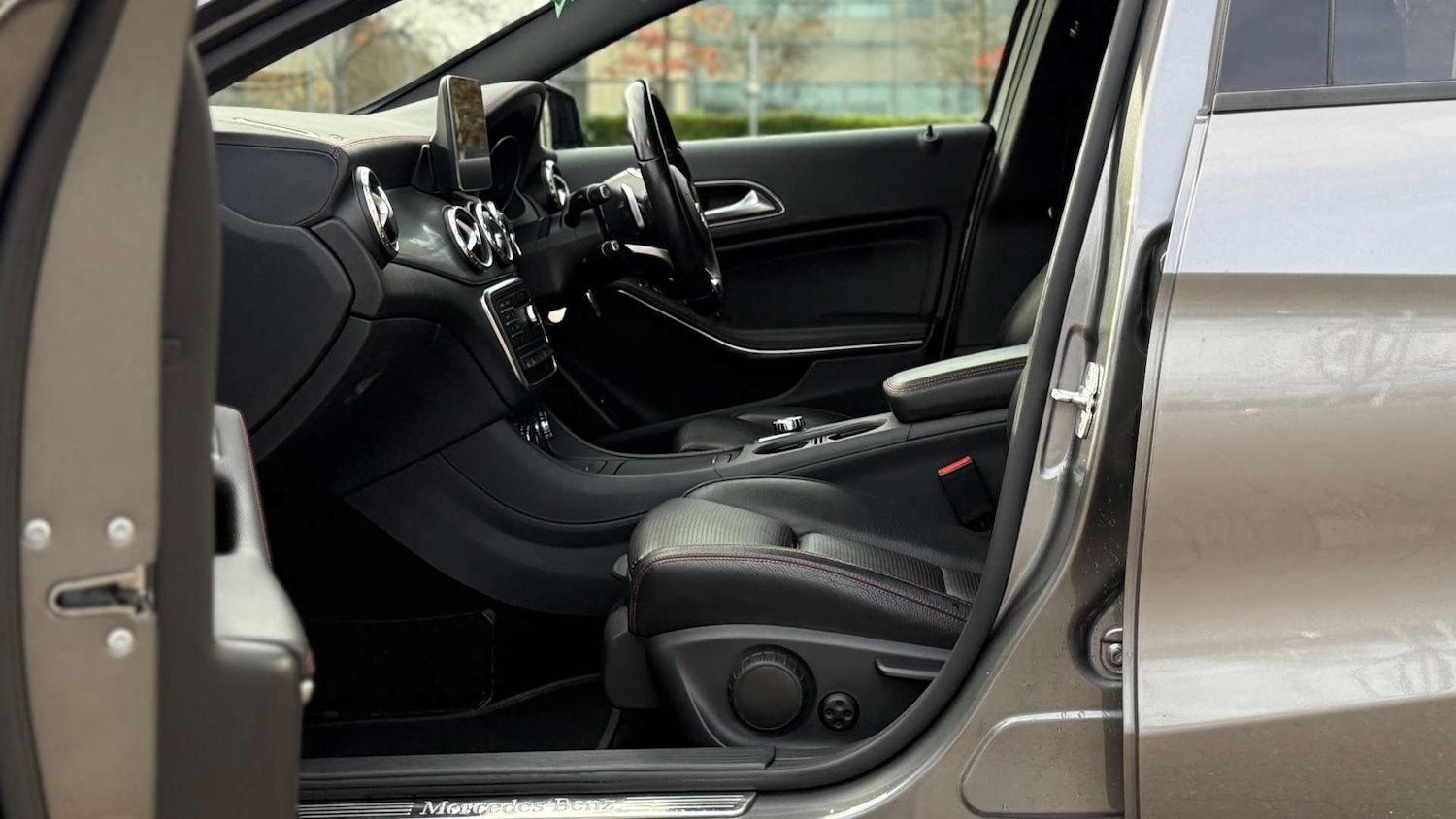 Used Mercedes-Benz GLA 2017 for sale - 76527097: Photo 17