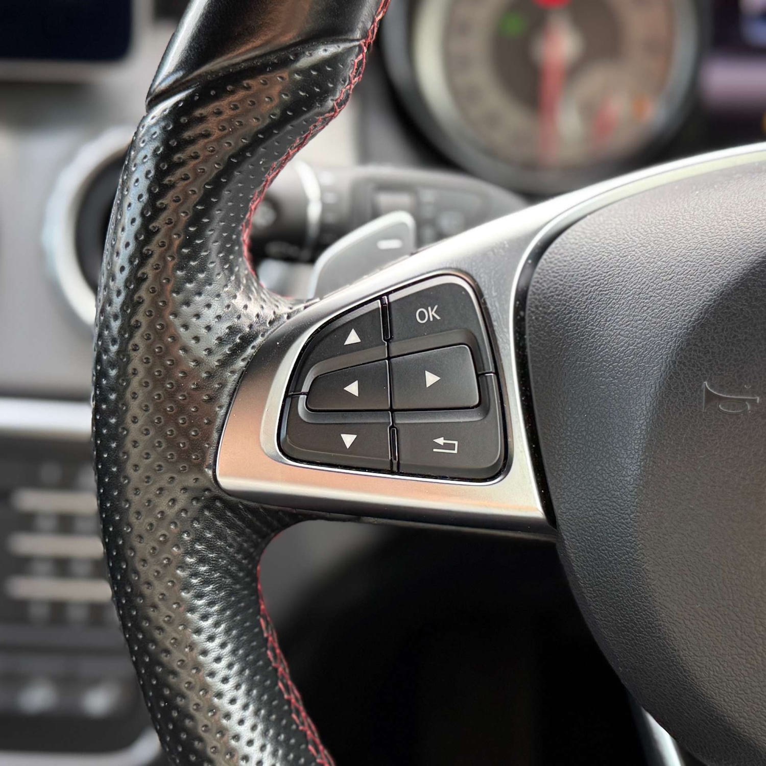 Used Mercedes-Benz GLA 2017 for sale - 76527097: Photo 41