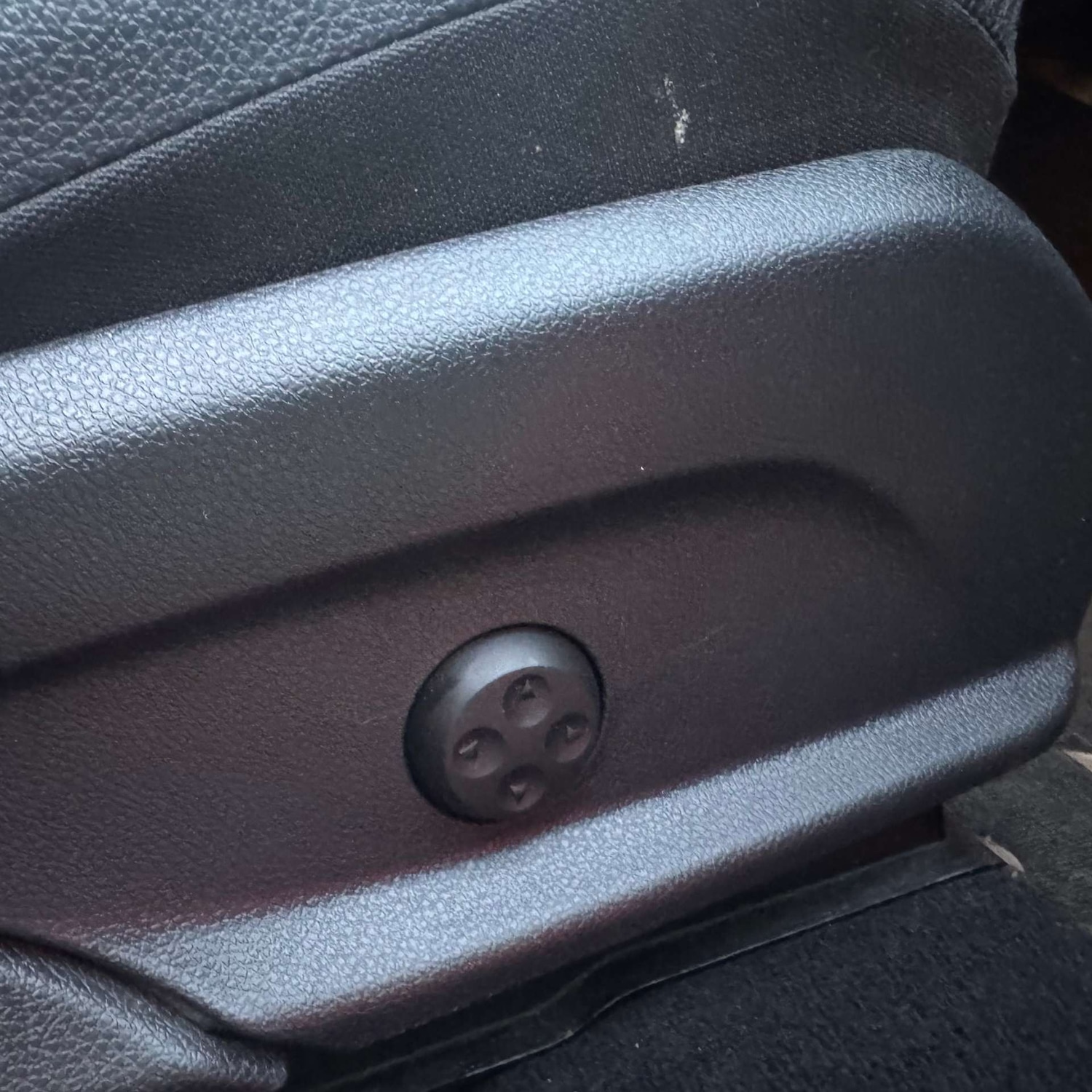 Used Mercedes-Benz GLC 2016 for sale - 77145380: Photo 48