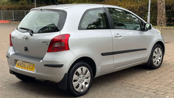 Used Toyota Yaris 2006 for sale - 76311231: Photo 11