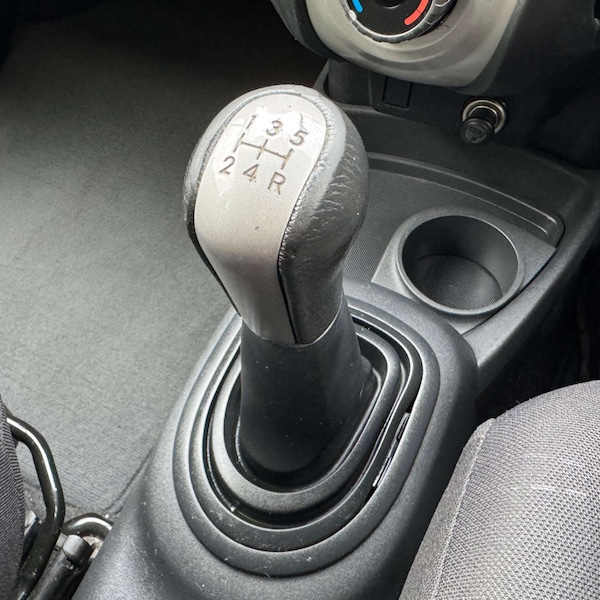 Used Toyota Yaris 2006 for sale - 76311231: Photo 26