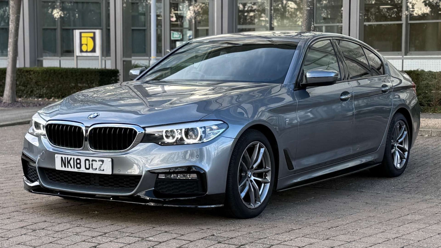 Used BMW 5 Series 2018 for sale - 76921236: Photo 23