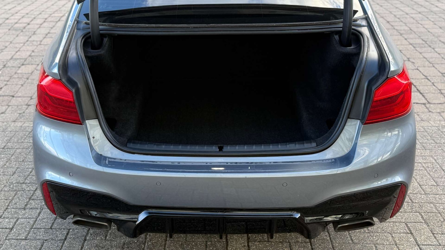 Used BMW 5 Series 2018 for sale - 76921236: Photo 27