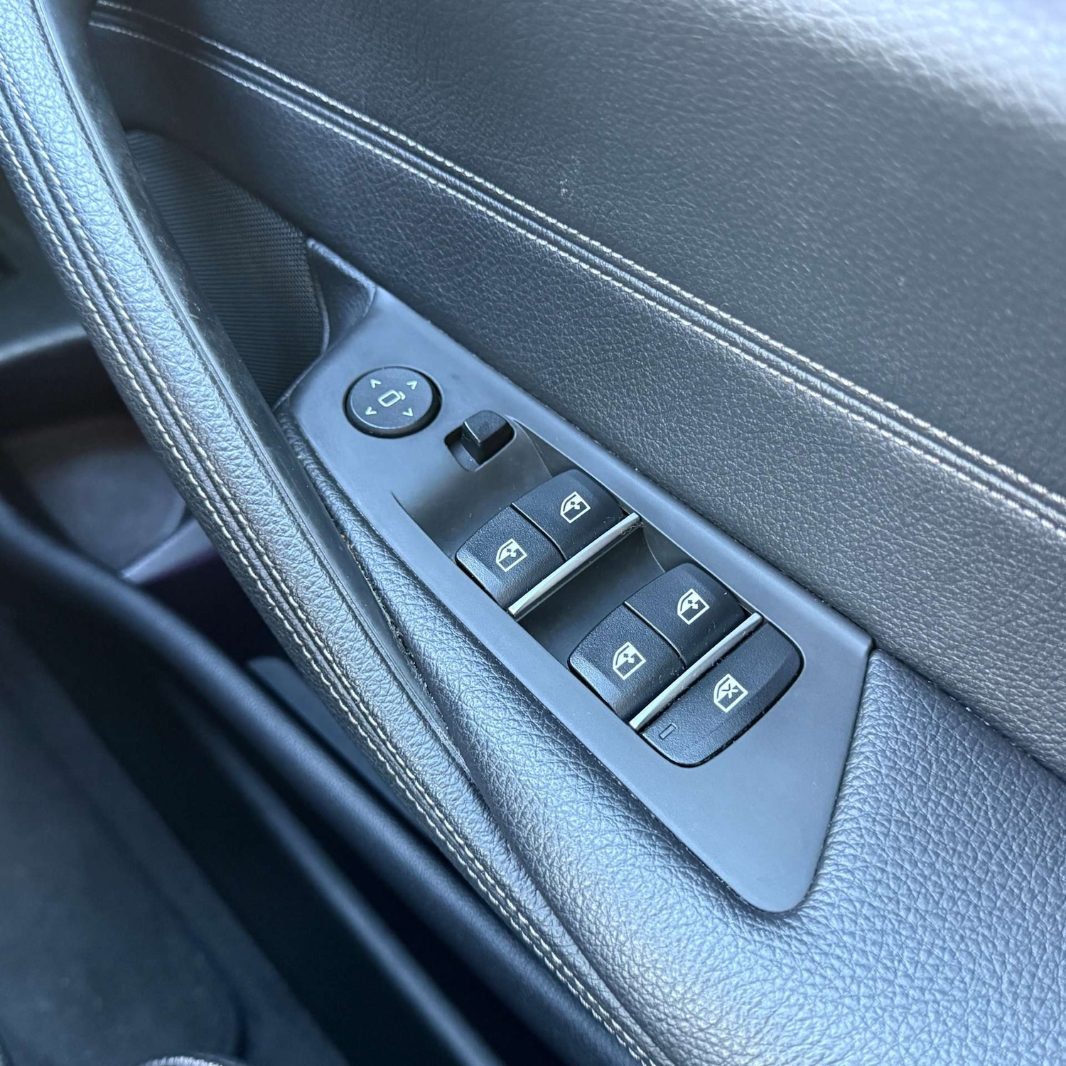 Used BMW 5 Series 2018 for sale - 76921236: Photo 42