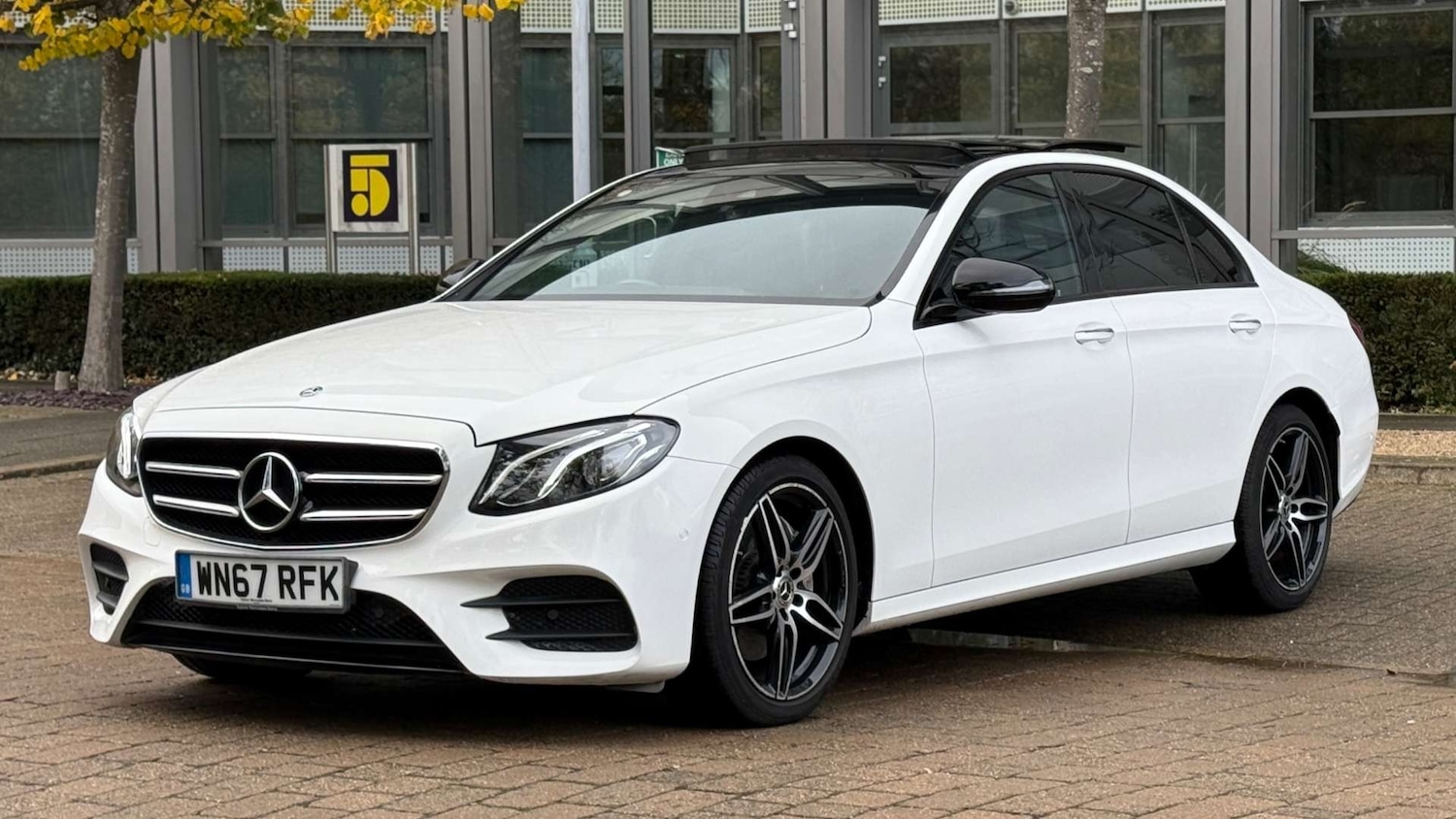 Used Mercedes-Benz E Class 2017 for sale - 76416876: Photo 18