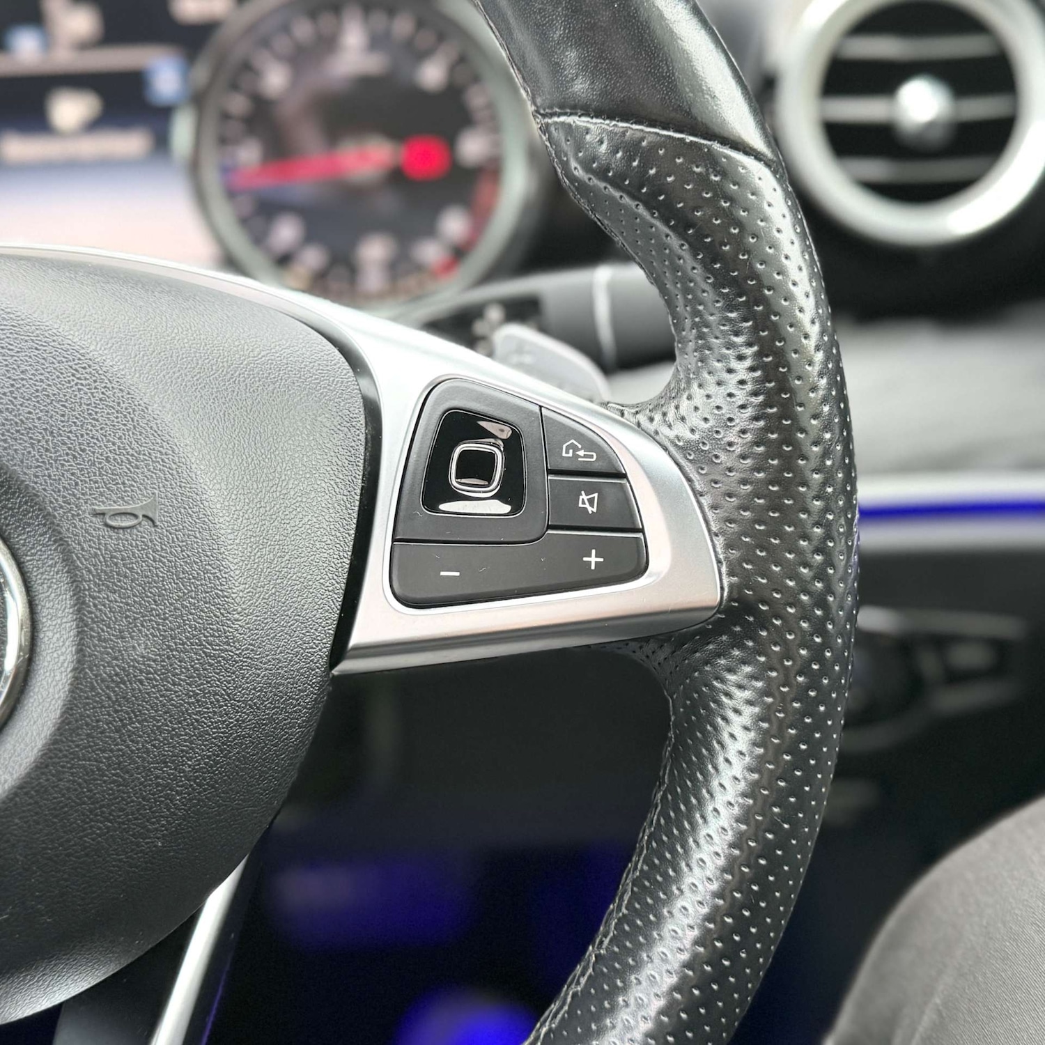 Used Mercedes-Benz E Class 2017 for sale - 76416876: Photo 37