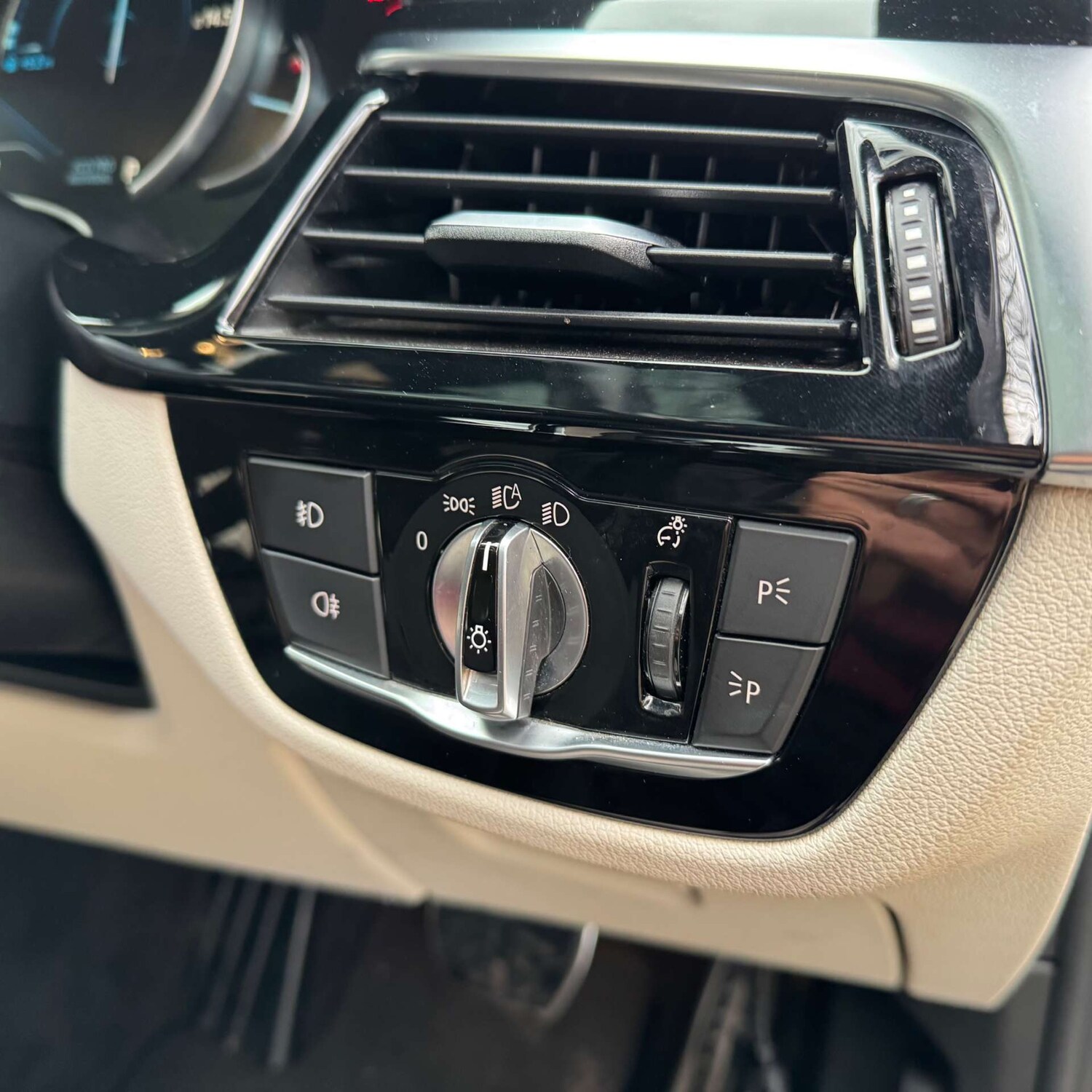 Used BMW 5 Series 2017 for sale - 77494170: Photo 18