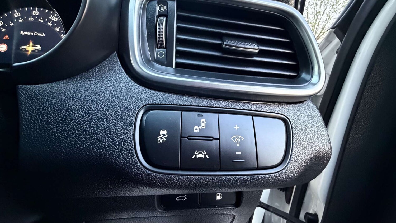 Used Kia Sorento 2015 for sale - 78159030: Photo 33