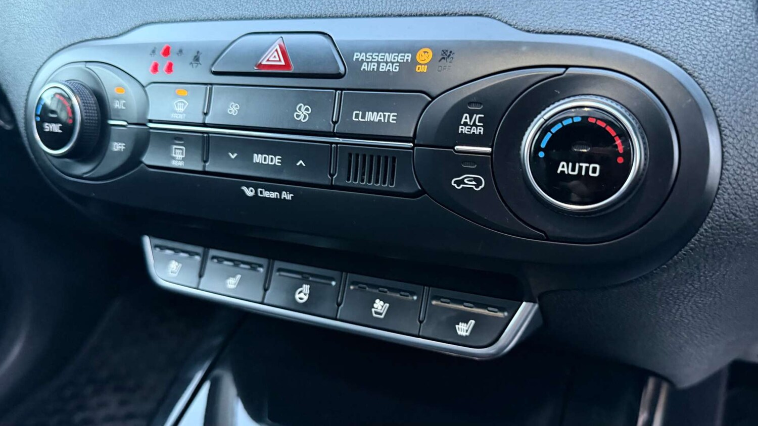 Used Kia Sorento 2015 for sale - 78159030: Photo 34