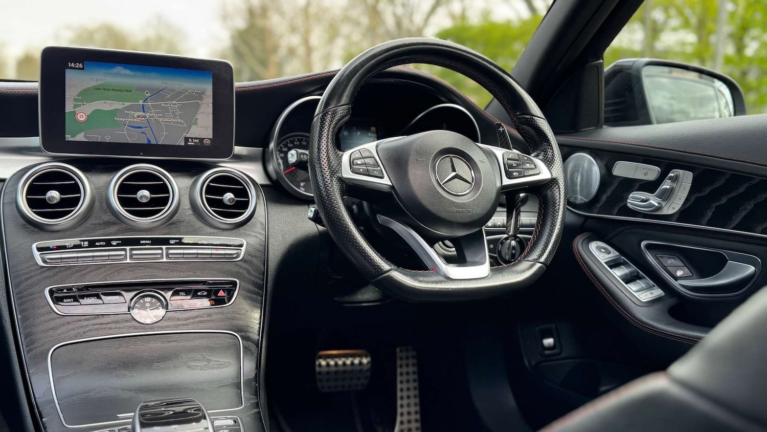 Used Mercedes-Benz C Class 2016 for sale - 78083534: Photo 2