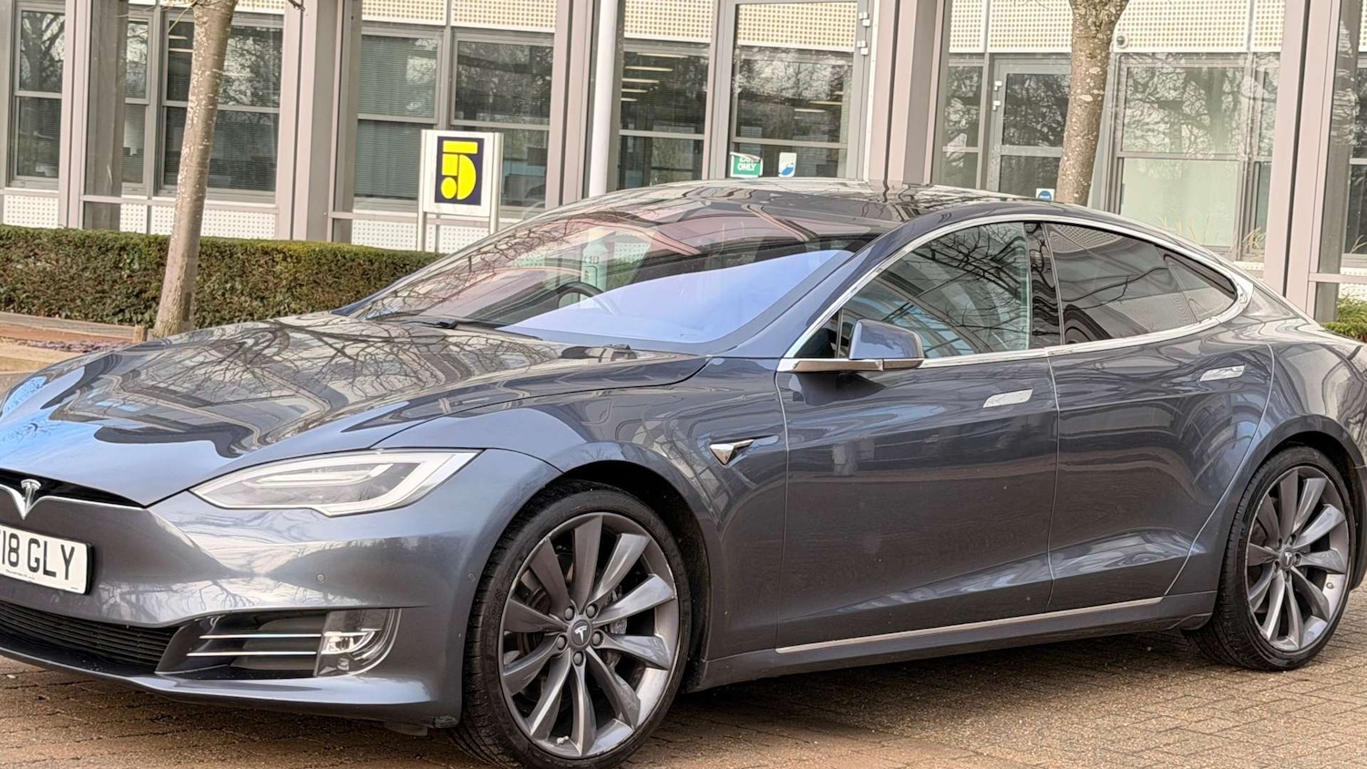 Used Tesla Model S 2018 for sale - 77545004: Photo 46