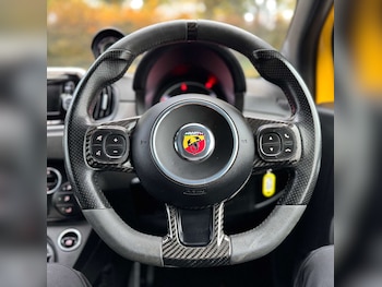 Used Abarth 595 2016 for sale - 76429351: Photo