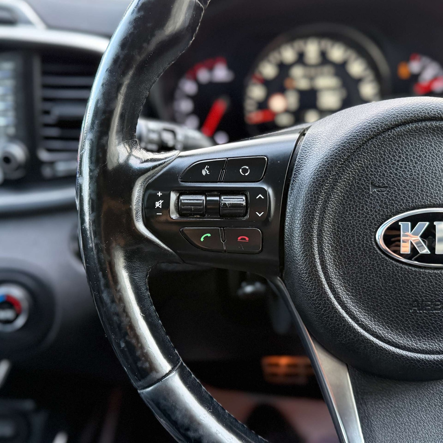 Used Kia Sorento 2017 for sale - 76848469: Photo 45