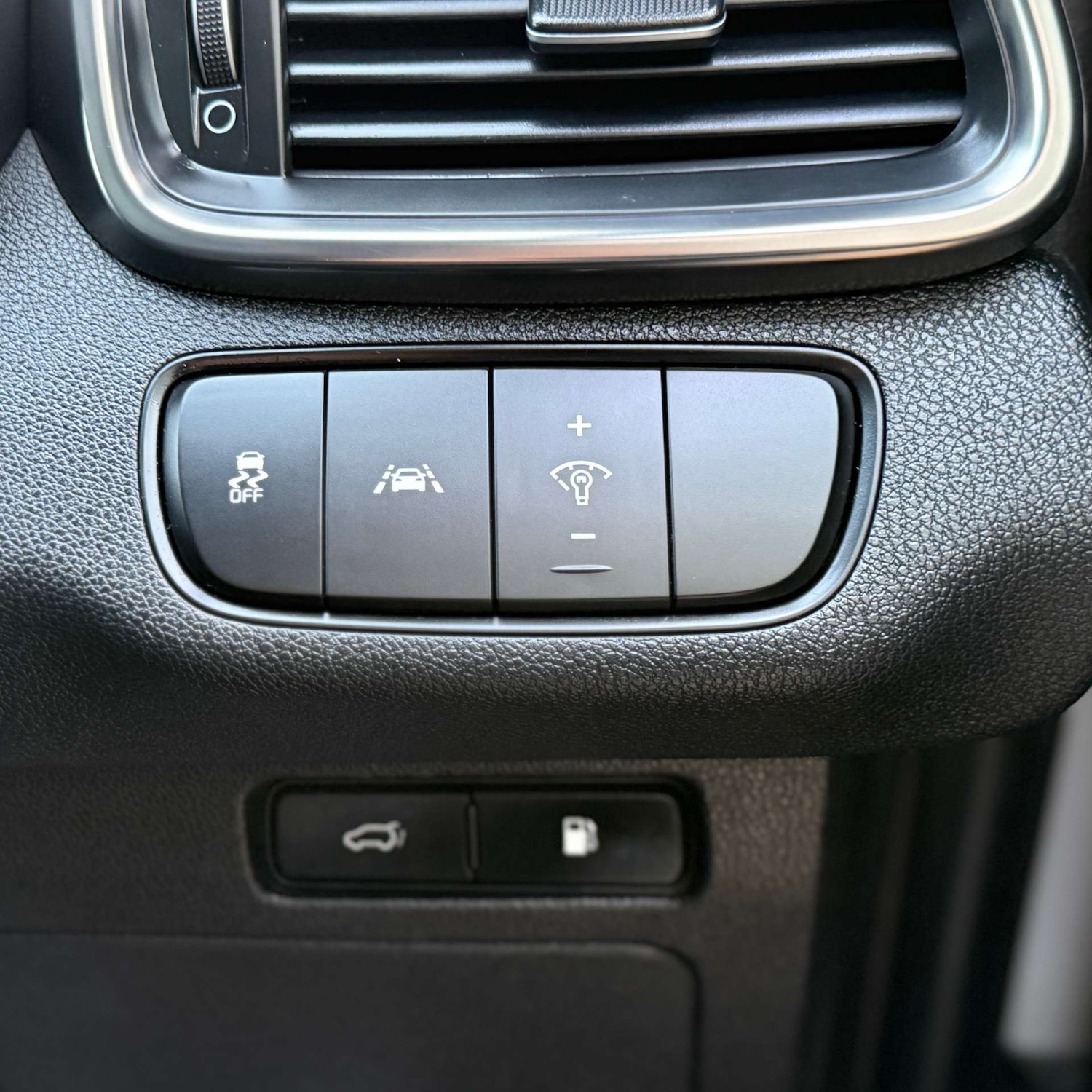 Used Kia Sorento 2017 for sale - 76848469: Photo 48