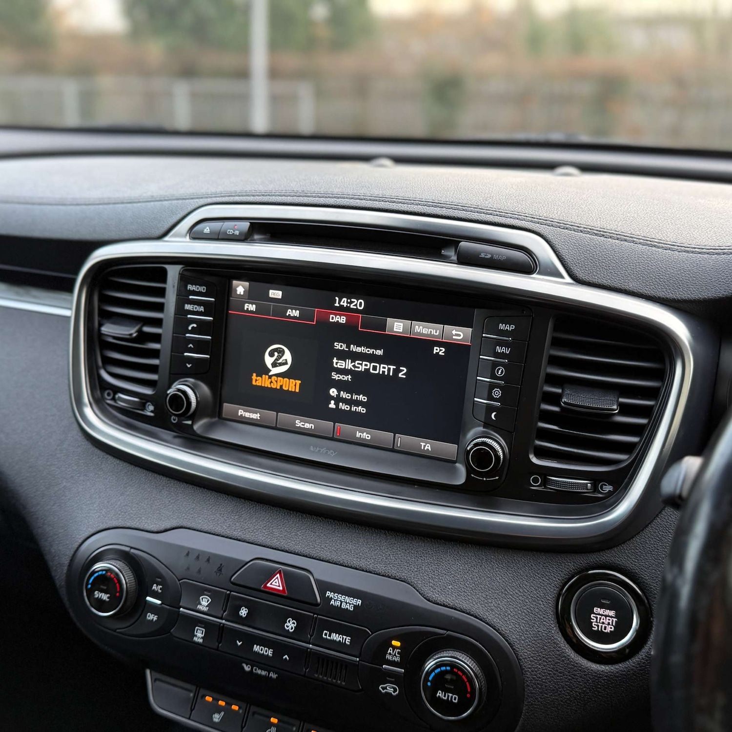 Used Kia Sorento 2017 for sale - 76848469: Photo 57