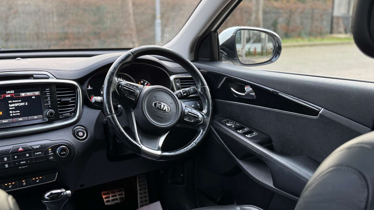 Used Kia Sorento 2017 for sale - 76848469: Photo 65