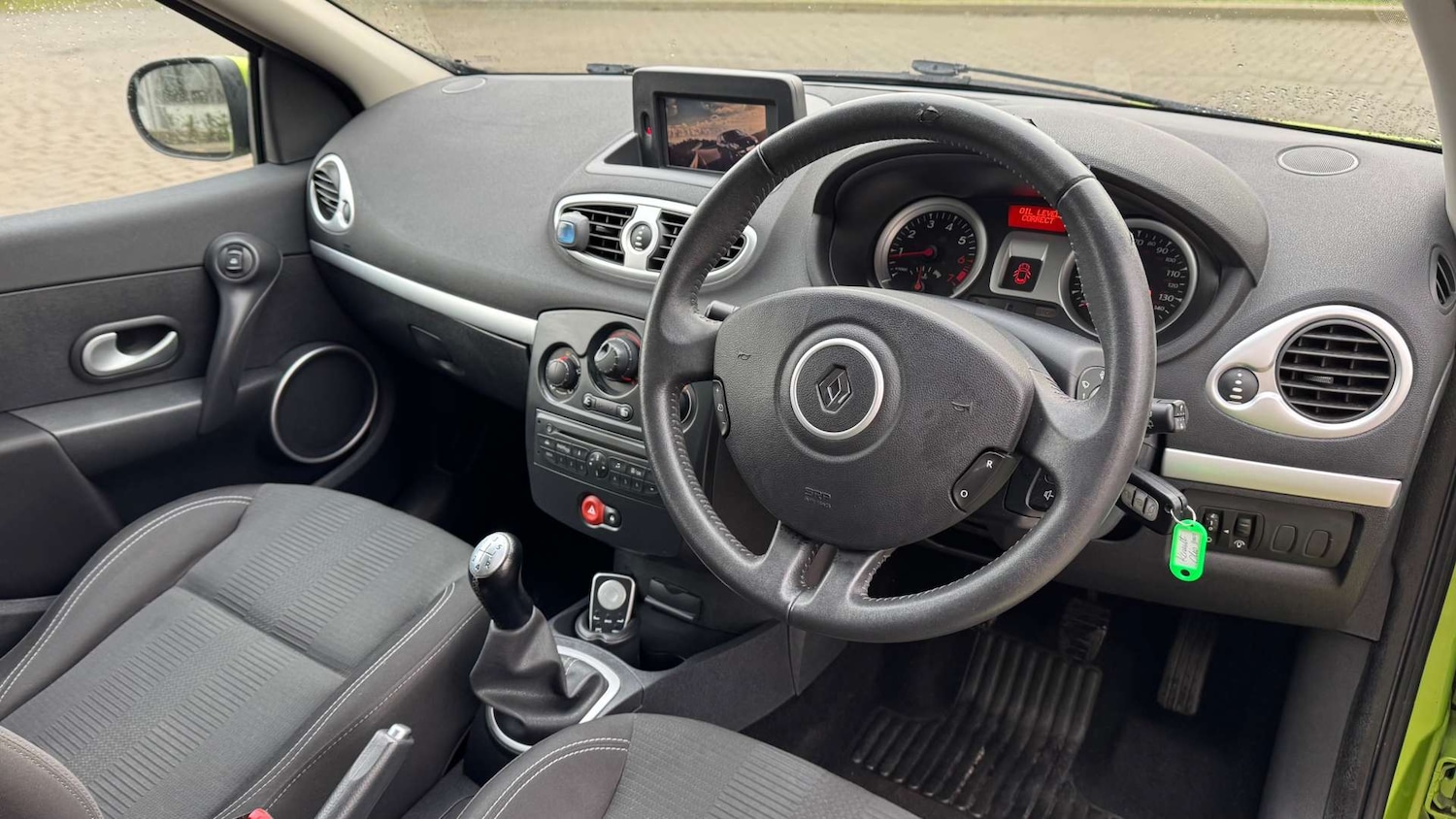 Used Renault Clio 2010 for sale - 77547719: Photo 11