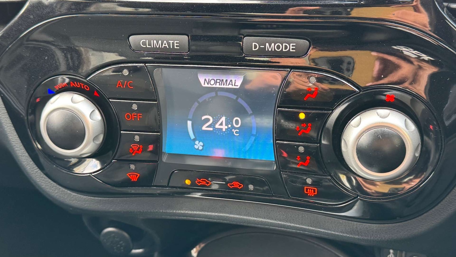 Used Nissan Juke 2016 for sale - 76601507: Photo 29