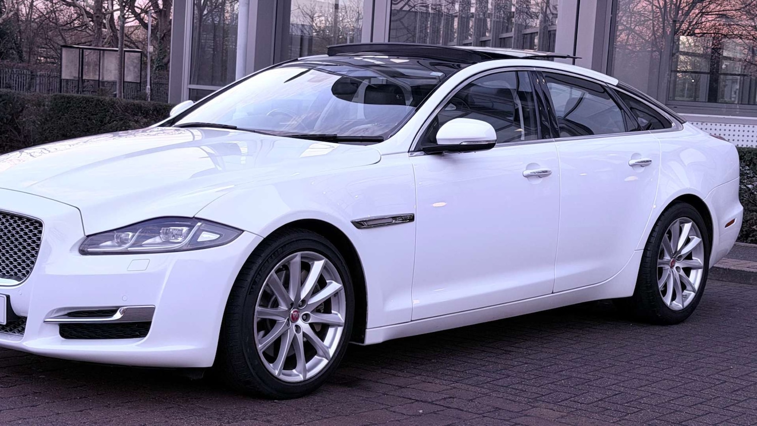 Used Jaguar XJ 2018 for sale - 77694624: Photo 10