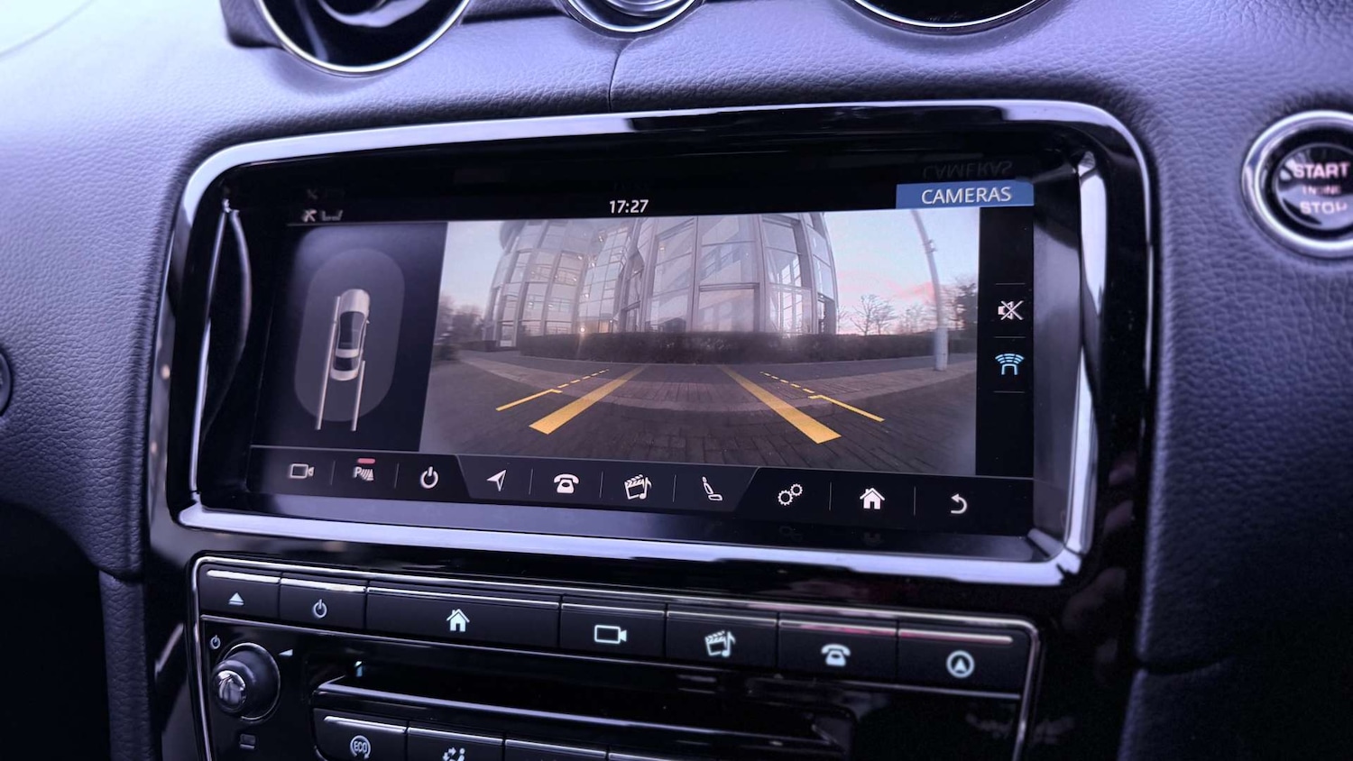 Used Jaguar XJ 2018 for sale - 77694624: Photo 18