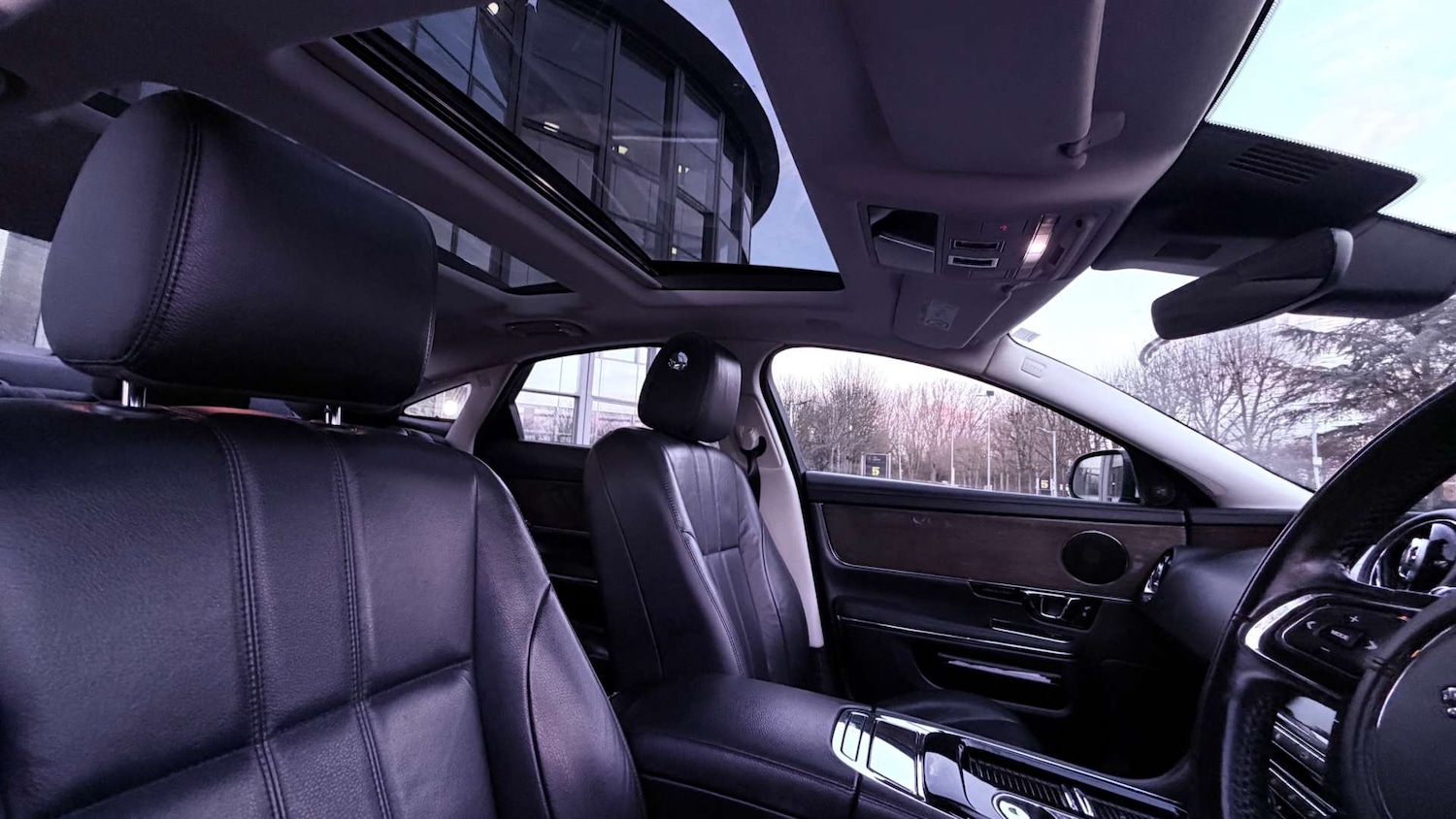 Used Jaguar XJ 2018 for sale - 77694624: Photo 23