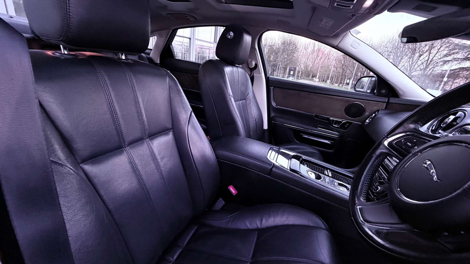 Used Jaguar XJ 2018 for sale - 77694624: Photo 26