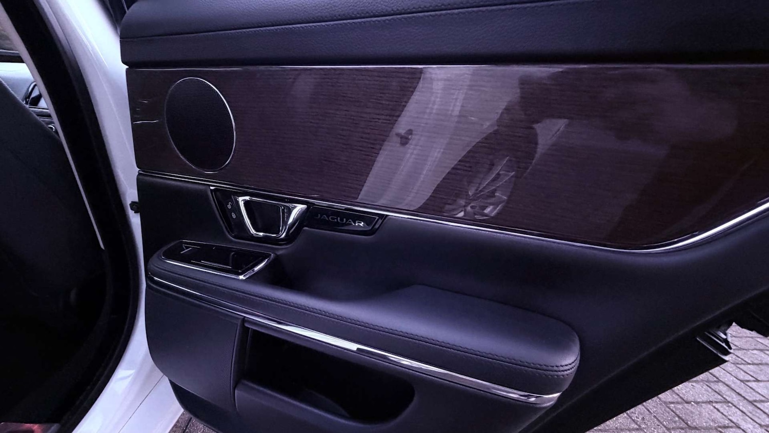 Used Jaguar XJ 2018 for sale - 77694624: Photo 32