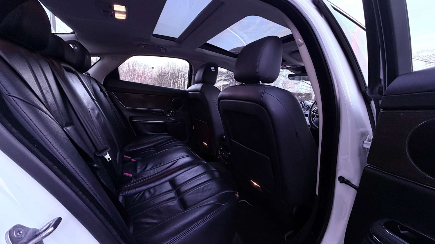 Used Jaguar XJ 2018 for sale - 77694624: Photo 33