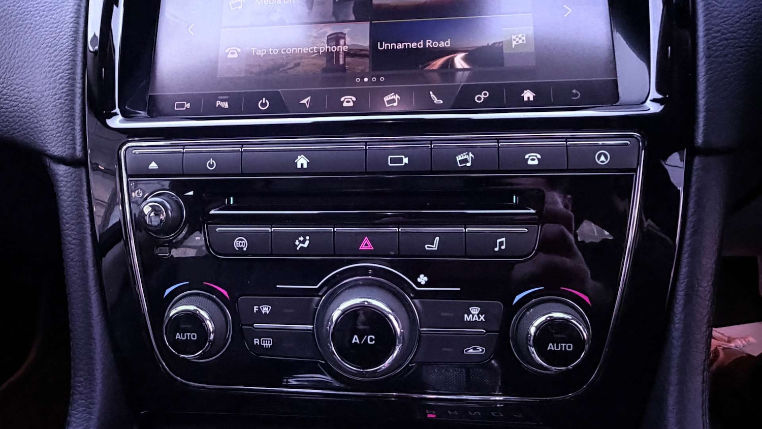 Used Jaguar XJ 2018 for sale - 77694624: Photo 42