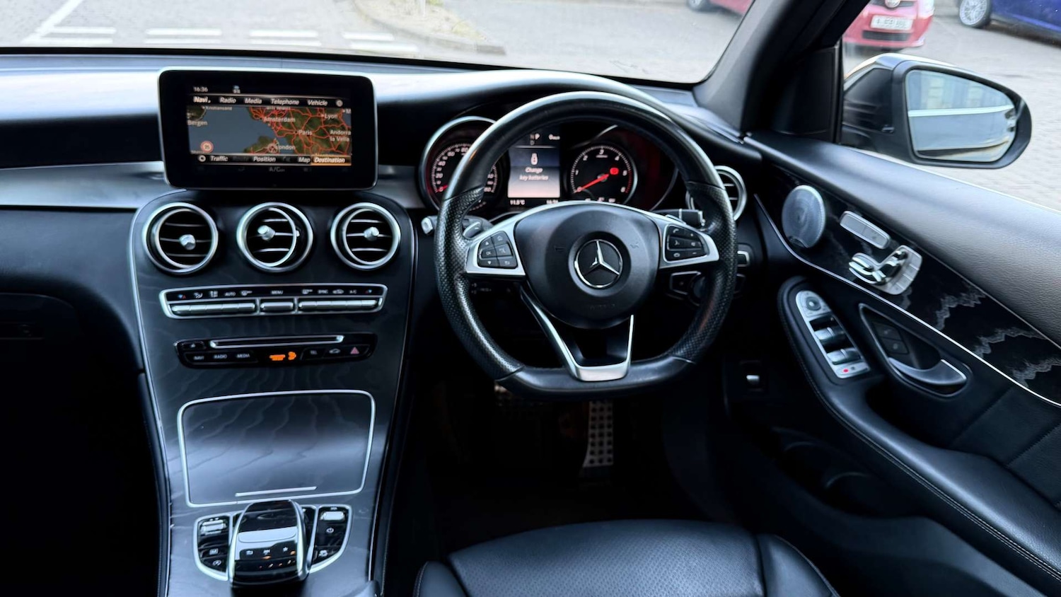 Used Mercedes-Benz GLC 2018 for sale - 78056706: Photo 9