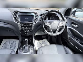 Used Hyundai Santa Fe 2016 for sale - 79679754: Photo