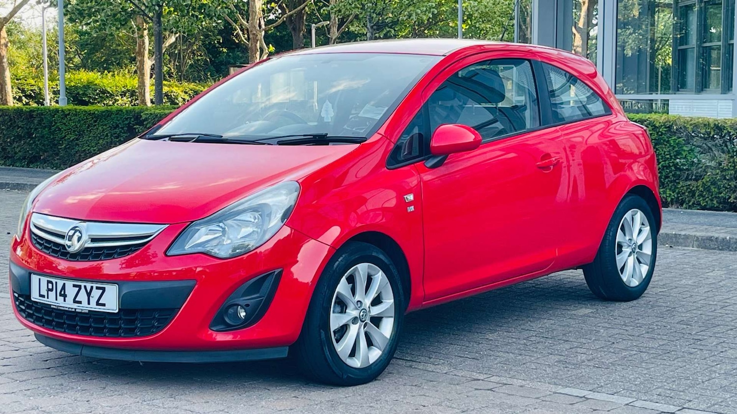 Used Vauxhall Corsa 2014 for sale - 76686715: Photo 2