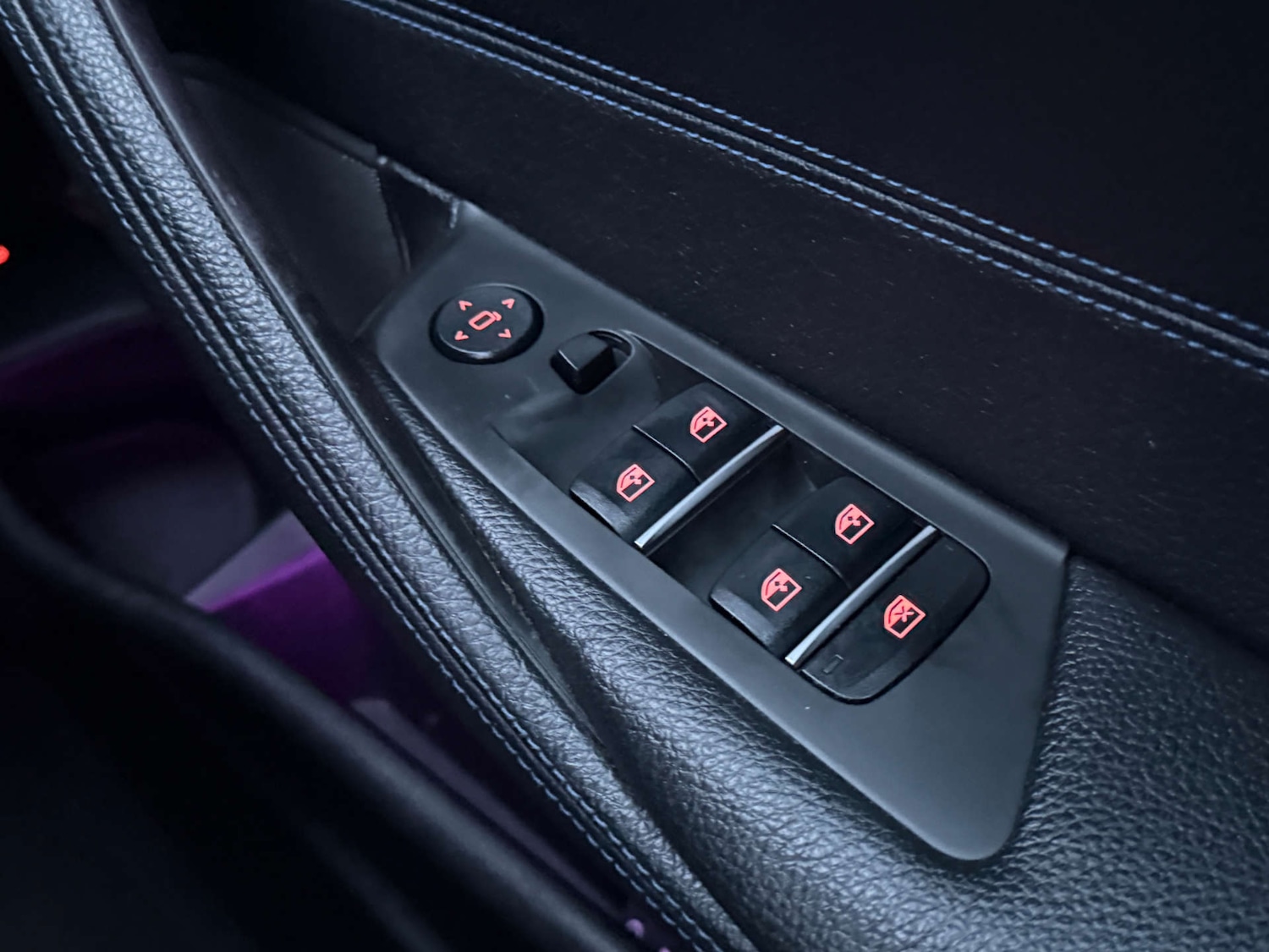 Used BMW 5 Series 2018 for sale - 76285500: Photo 40