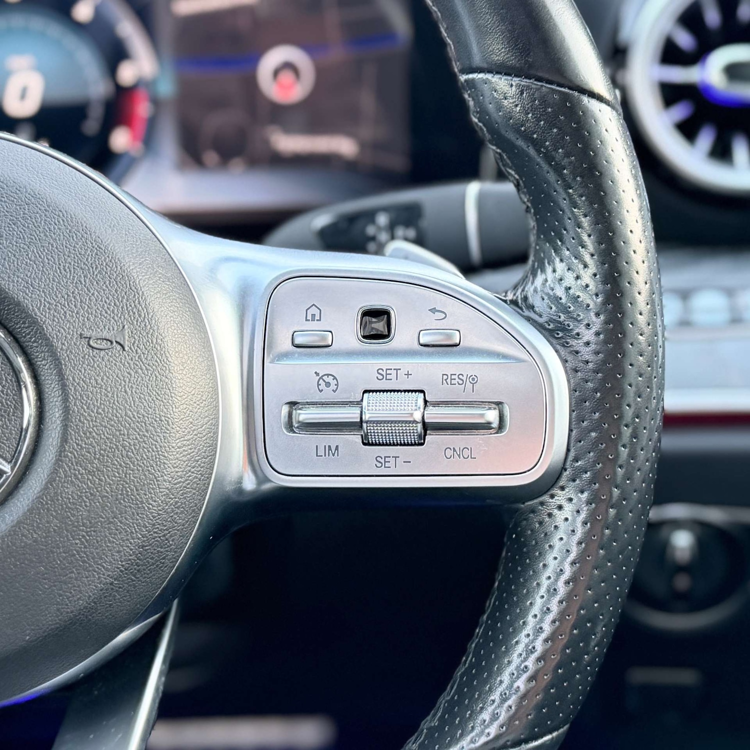 Used Mercedes-Benz CLS 2019 for sale - 78141152: Photo 22