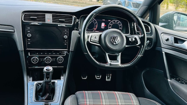 Used Volkswagen Golf 2017 for sale - 76277491: Photo 12