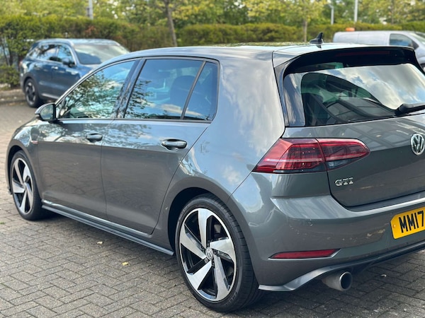 Used Volkswagen Golf 2017 for sale - 76277491: Photo 24