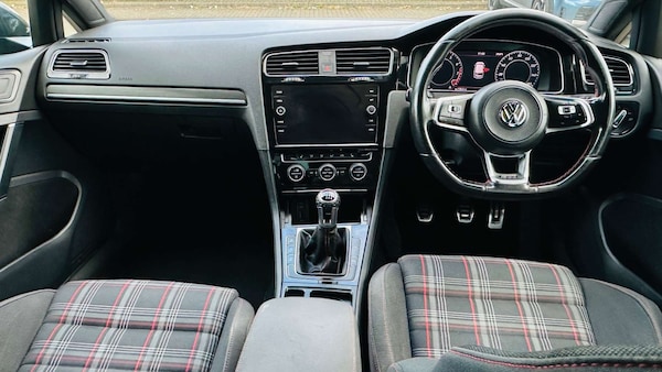 Used Volkswagen Golf 2017 for sale - 76277491: Photo 3