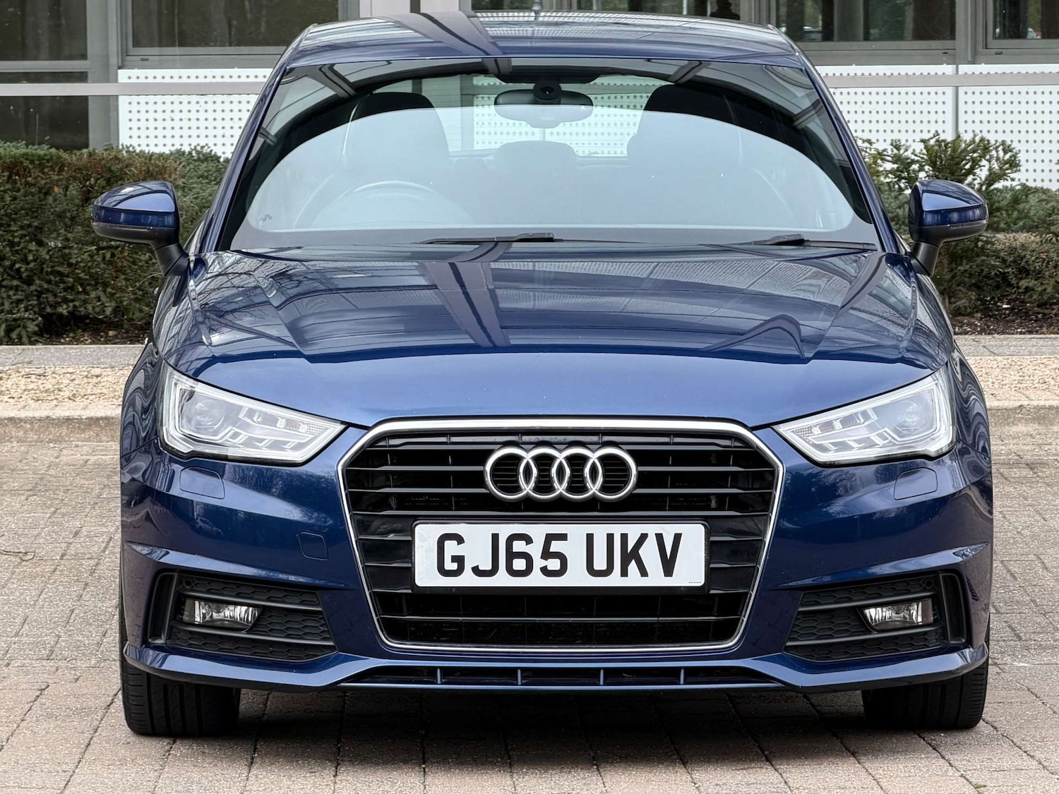 Used Audi A1 2015 for sale - 77877244: Photo 2