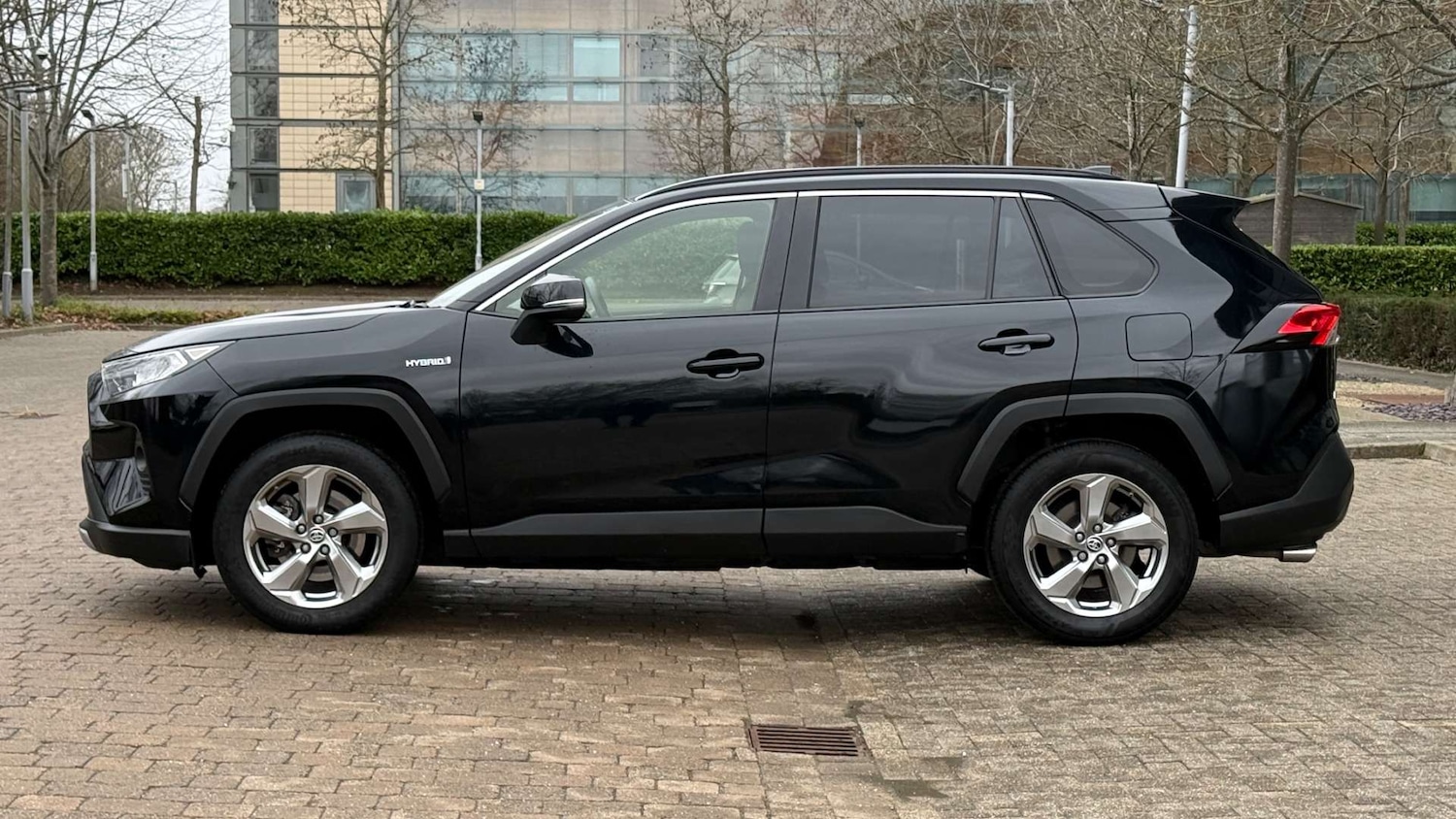 Used Toyota RAV4 2021 for sale - 77166220: Photo 4