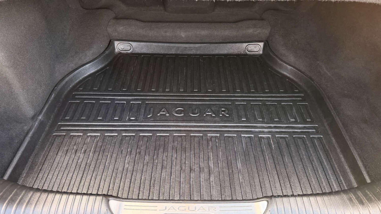 Used Jaguar XJ 2017 for sale - 76444749: Photo 12