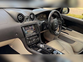 Used Jaguar XJ 2017 for sale - 76444749: Photo
