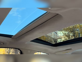 Used Jaguar XJ 2017 for sale - 76444749: Photo