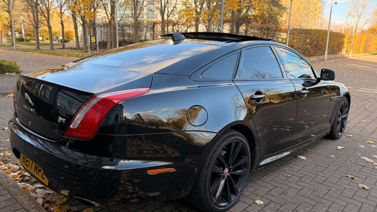 Used Jaguar XJ 2017 for sale - 76444749: Photo 42
