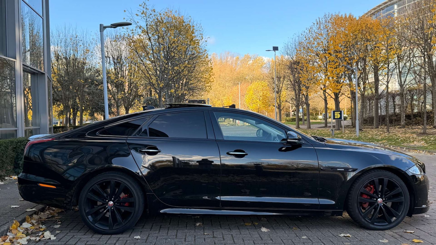 Used Jaguar XJ 2017 for sale - 76444749: Photo 43