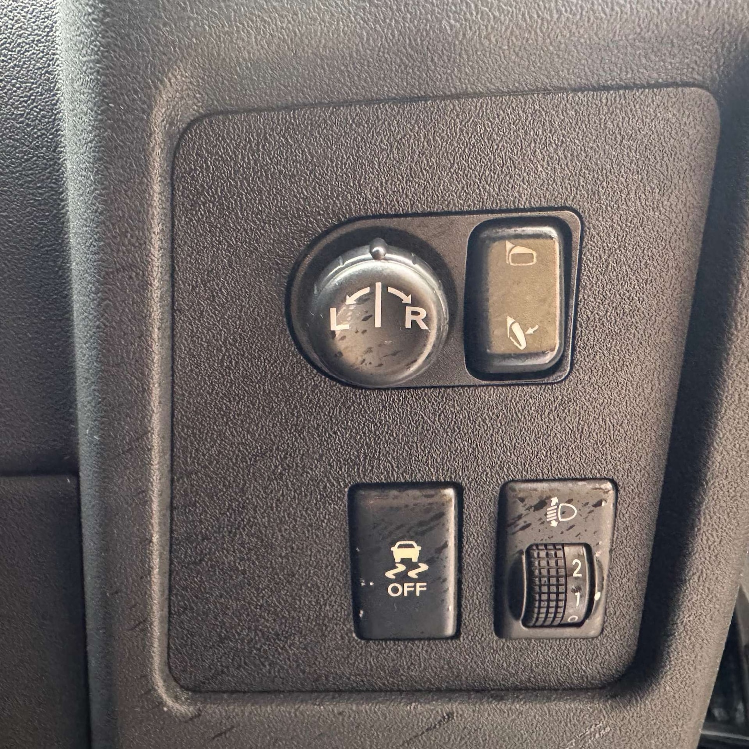 Vehicle 28